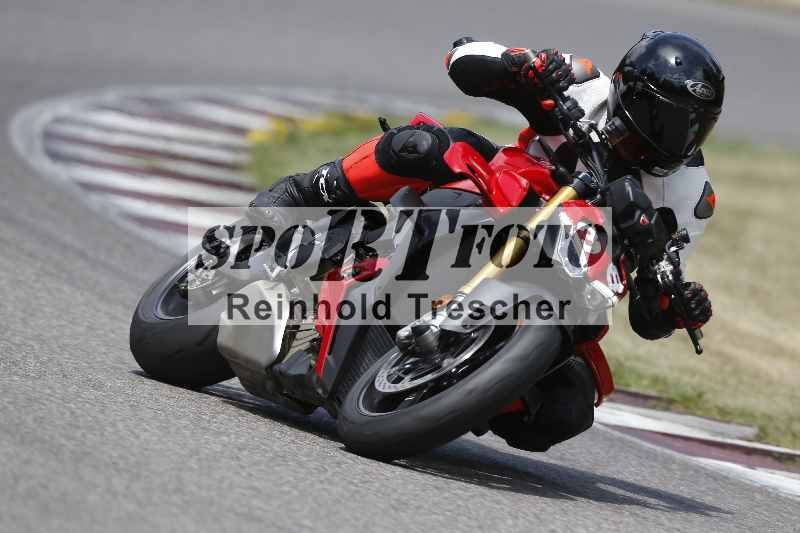 /21 17.06.2026  Ducati Schweiz Track Warmup ADR/Gruppe gruen/38